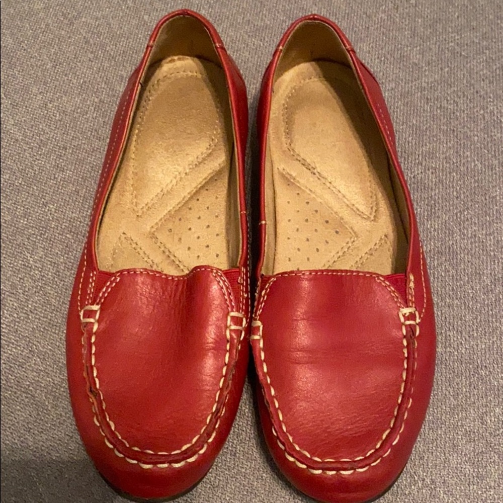 Naturalizer red moccasins